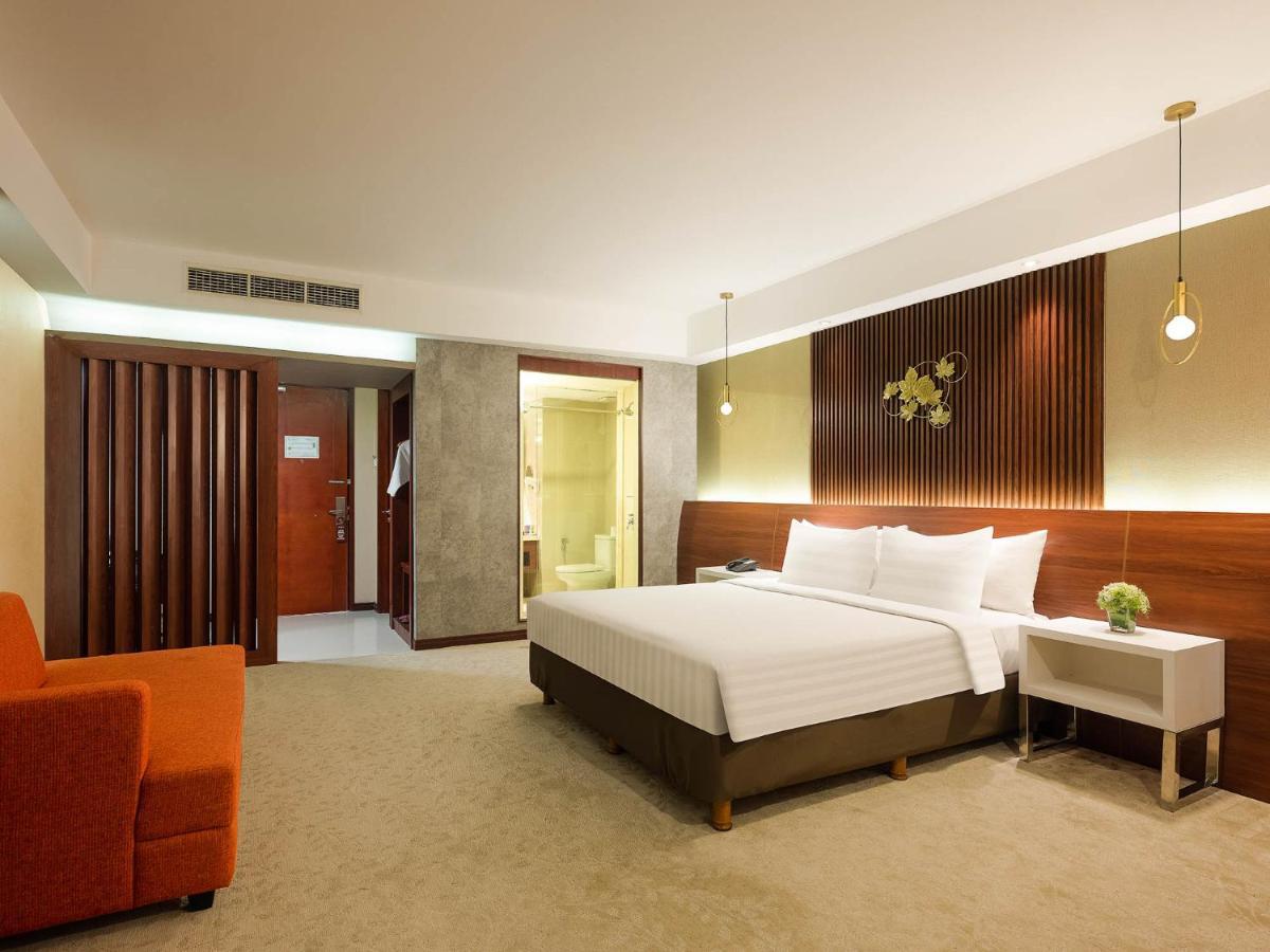 The Alana Yogyakarta Hotel And Convention Center Sleman  Exterior foto